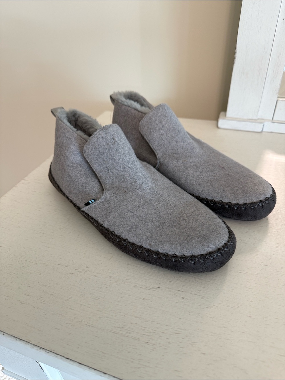 Toms Women’s Two-Toned Gray Nahla Wool Slip-On Moccasin Slippers / Size 9 / NWT